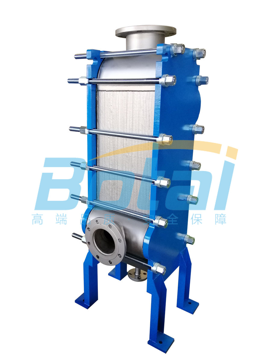 Fully welded plate and frame heat exchanger