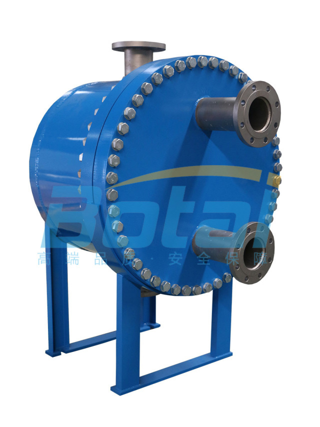 Fully welded plate & shell heat exchanger